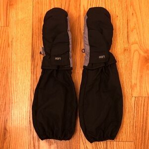 L-Bow Kids Black and Gray Mittens Snow Ski Extra Long Sleeve Size Large
